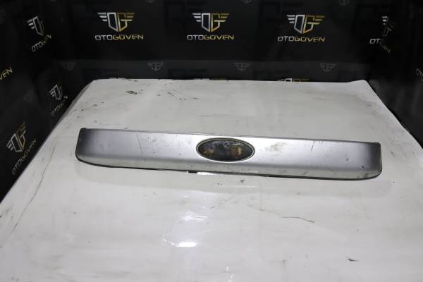 FORD TRANSİT 460 ED ÇIKMA PARÇA TRANSİT V184 ARKA BAGAJ PLASTİĞİ